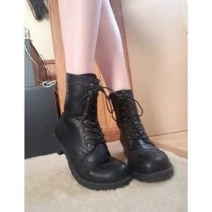 Ankle combat boots